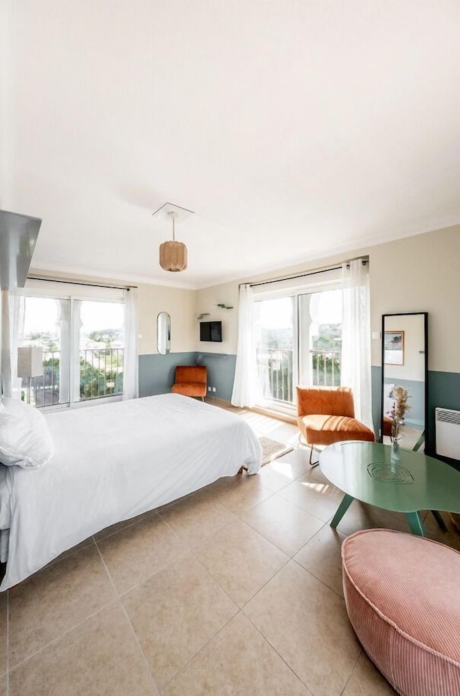 Luxury Penthouse, Partial Ocean View