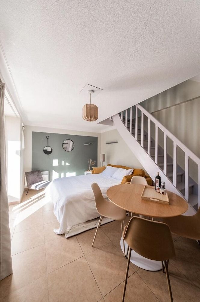 Classic Duplex, Balcony