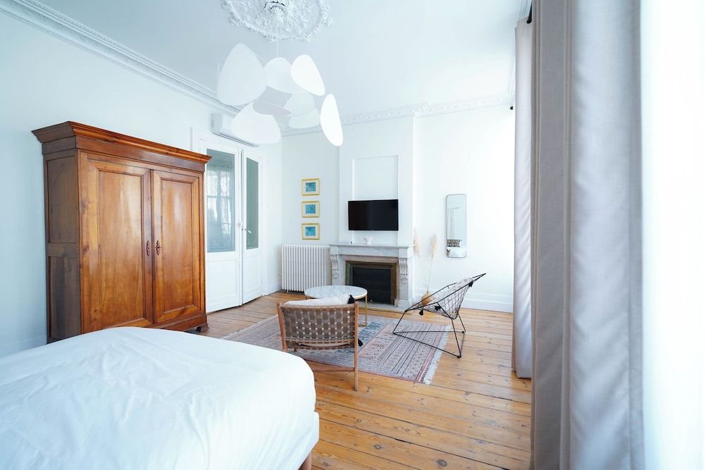 Deluxe Double Room, City View