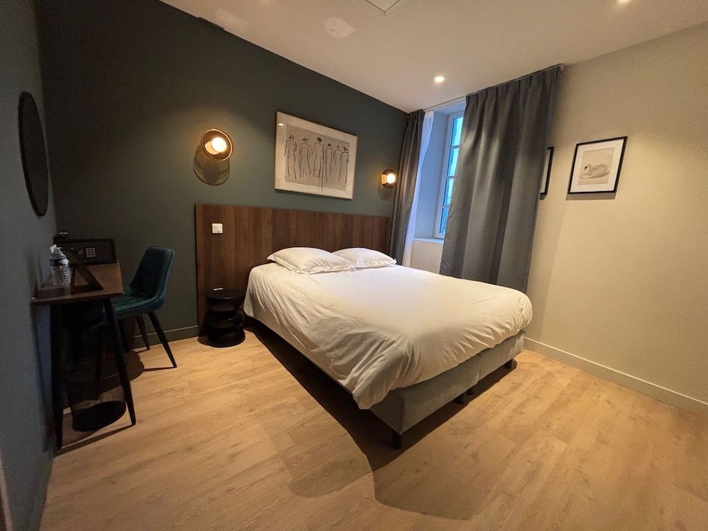 Hotel Hermine Vannes Port de Plaisance Comfort Double Room, Harbor View 7