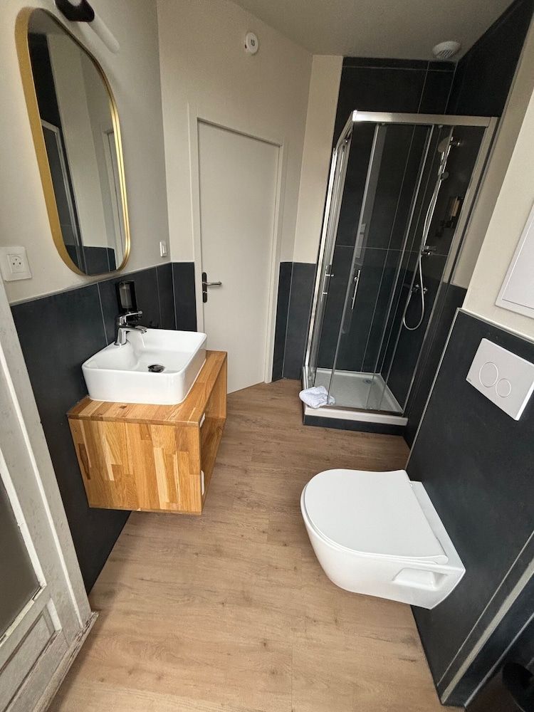 Hotel Hermine Vannes Port de Plaisance Comfort Double Room, Harbor View 18