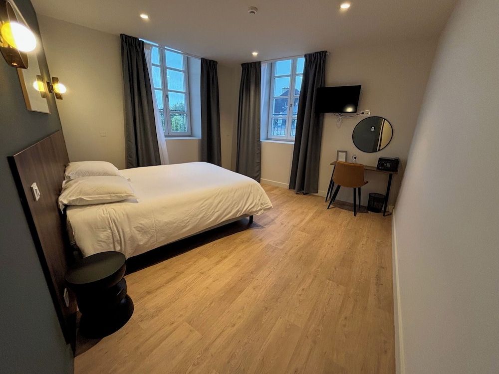 Hotel Hermine Vannes Port de Plaisance Comfort Double Room, City View 4