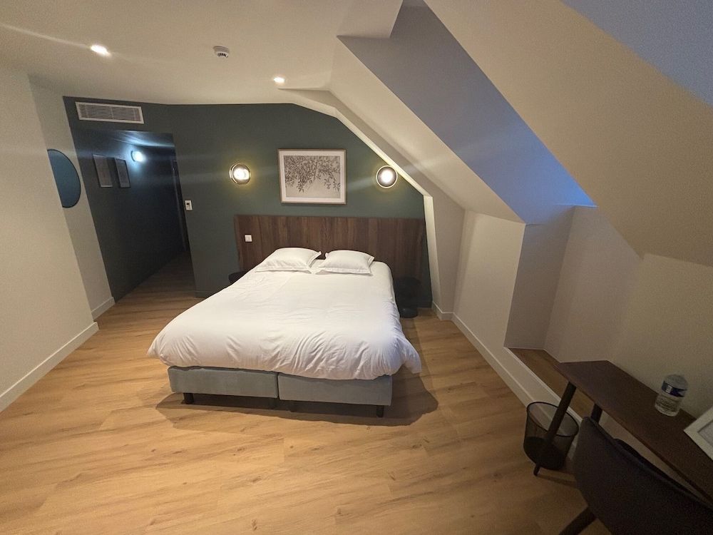 Hotel Hermine Vannes Port de Plaisance Comfort Double Room, Harbor View 13