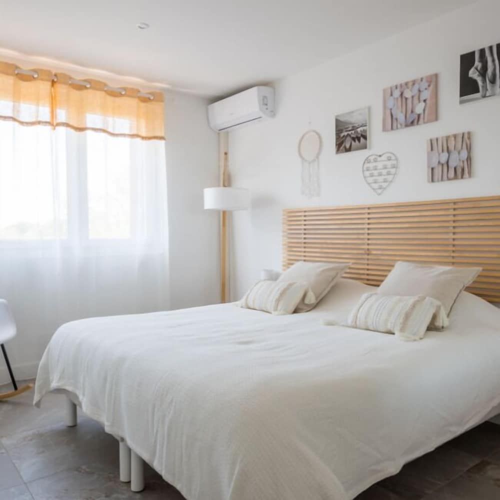 Apartment, 2 Bedrooms, Balcony, Mountain View