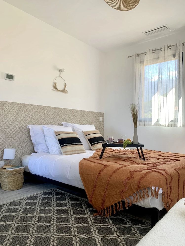 Apartment, 2 Bedrooms, Patio, Sea View