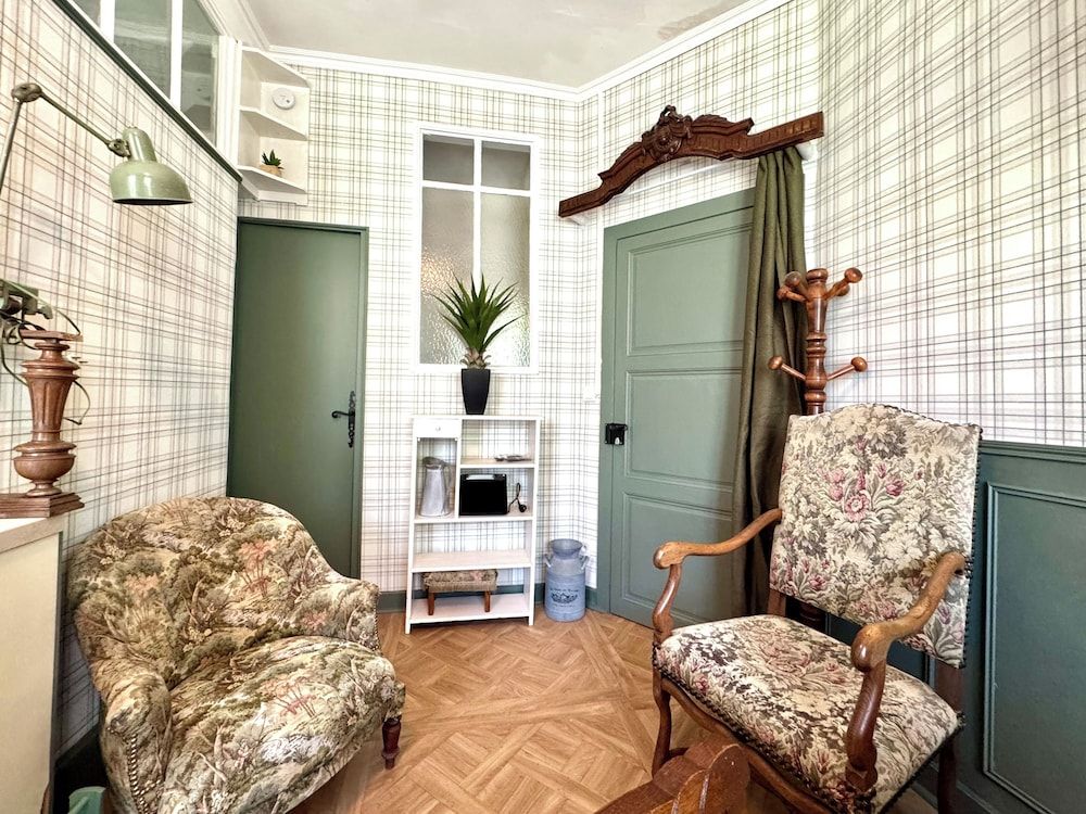 Relais des Anges Deluxe Triple Room 8