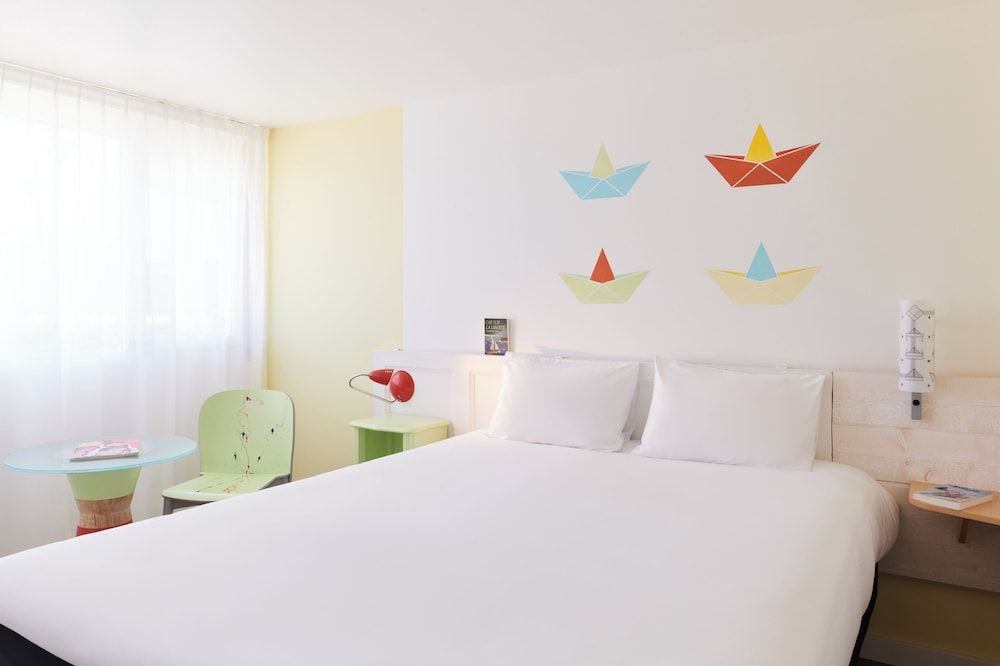 Classic Room, 1 Queen Bed (POP)