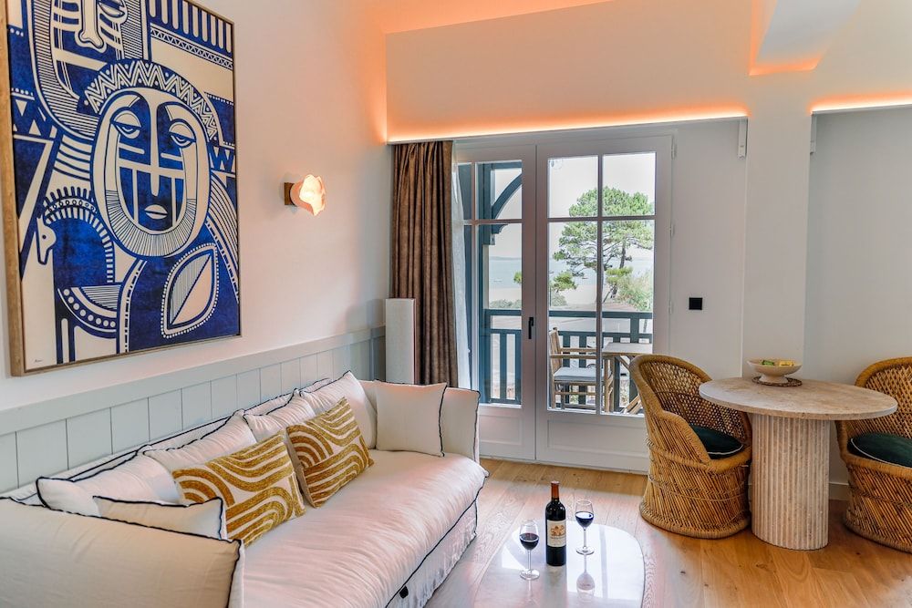 Résidence Les Suites Pereire Panoramic Quadruple Room, Ensuite, Sea View 4