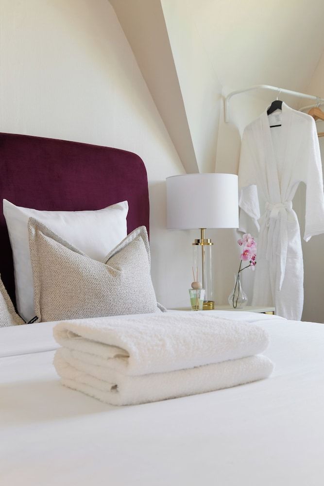 Standard Double Room, City View
