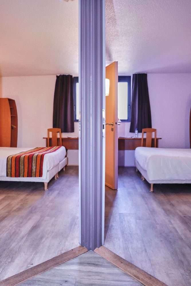 Brit Hotel Chambery Basic Quadruple Room, Multiple Beds, Non Smoking