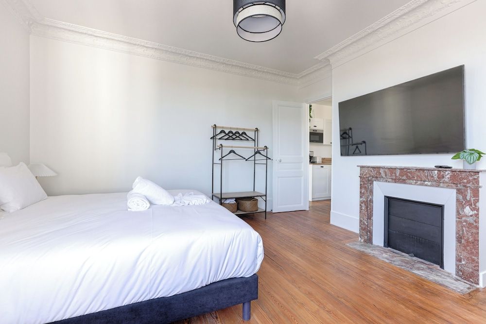 Rose Apartment
