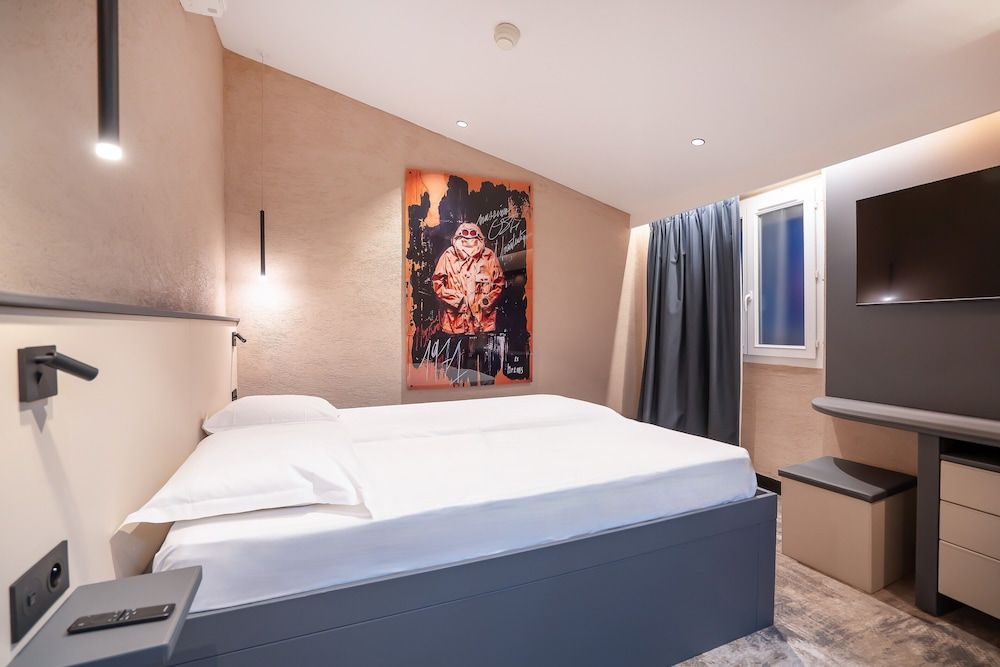 HOTEL by REBOUL - Boutique Hôtel Cassis Superior Double or Twin Room 2