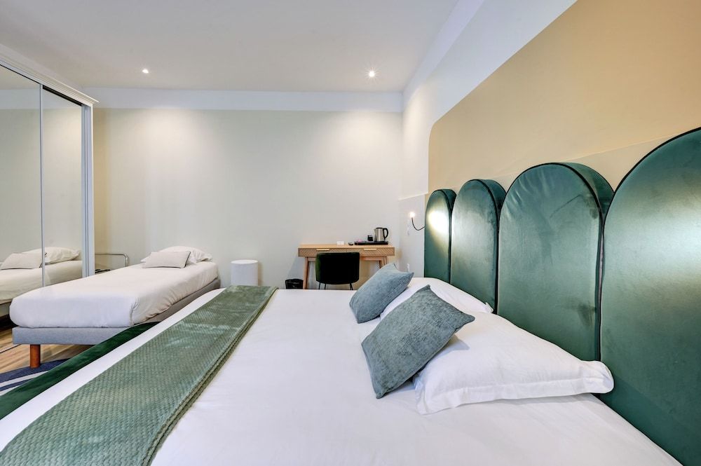 Urban Style Blason du Ventoux Superior Double Room 3