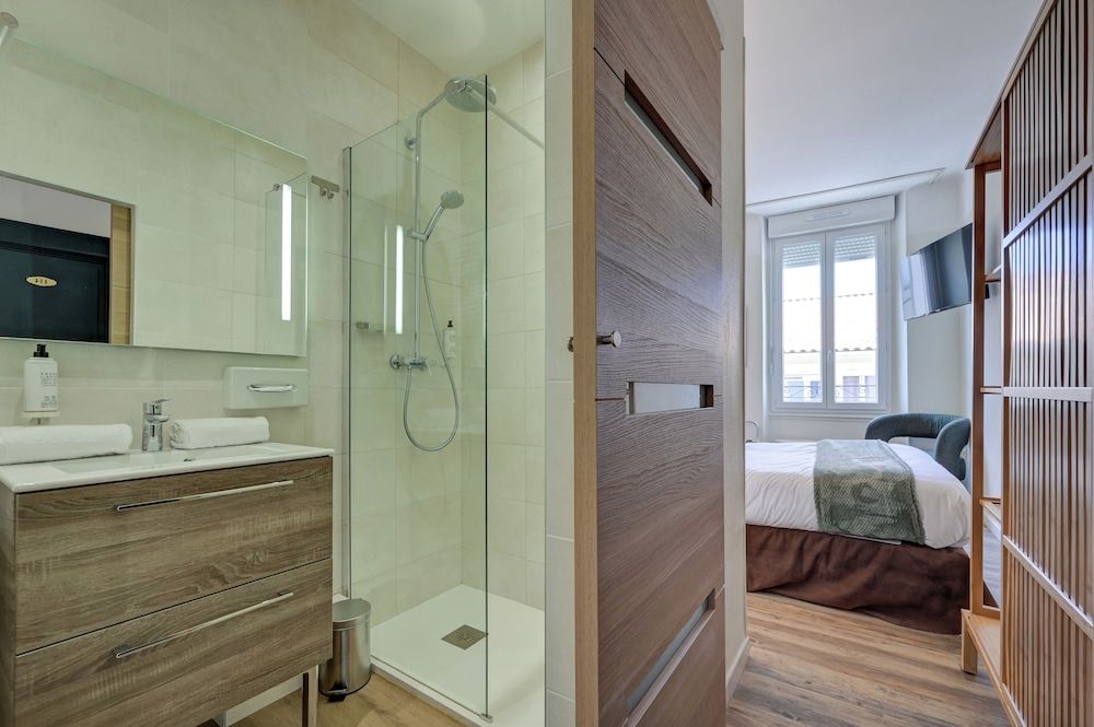 Urban Style Blason du Ventoux Classic Double Room 3