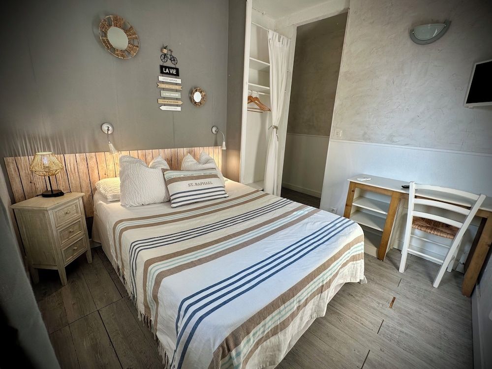 Classic Room, Garden View