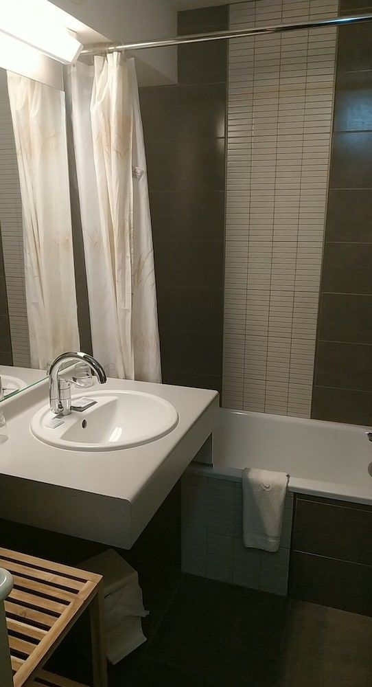 Hotel Restaurant Les Edelweiss Comfort Quadruple Room 3