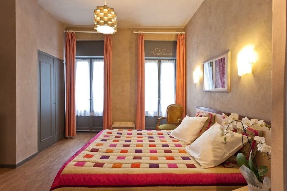 Hotel Restaurant Les Edelweiss Comfort Double Room 2