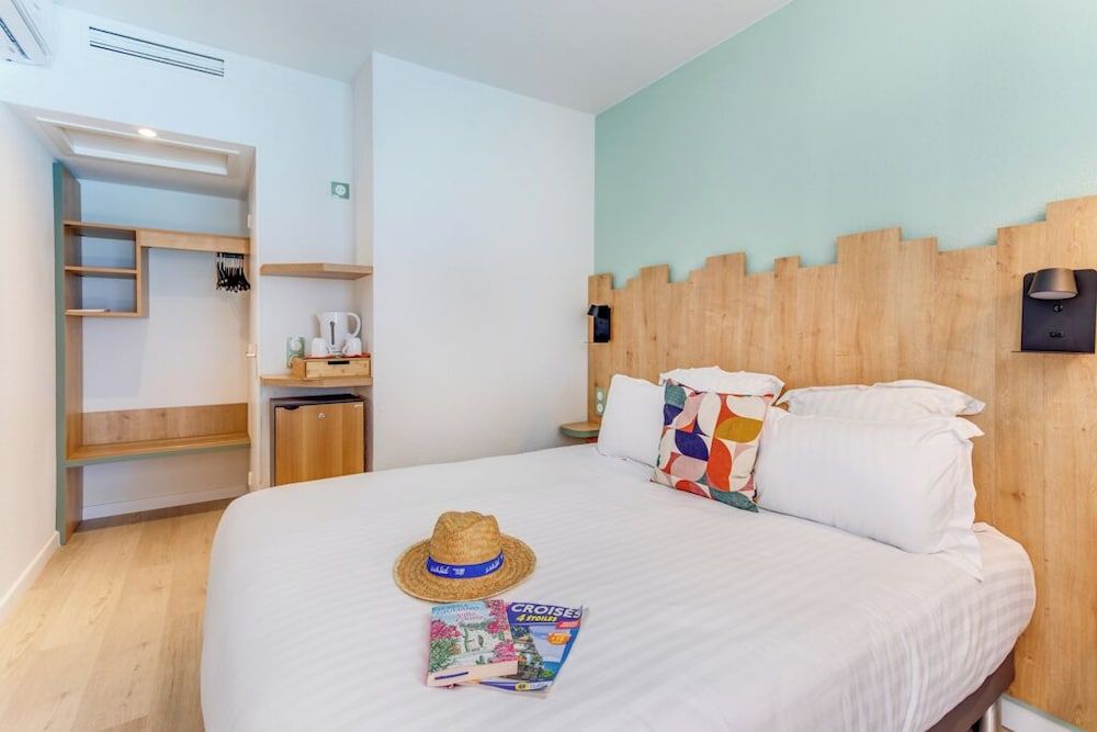 Sure Hotel by Best Western Mougins Belvedere Standard Room, 1 Queen Bed, Non Smoking 2