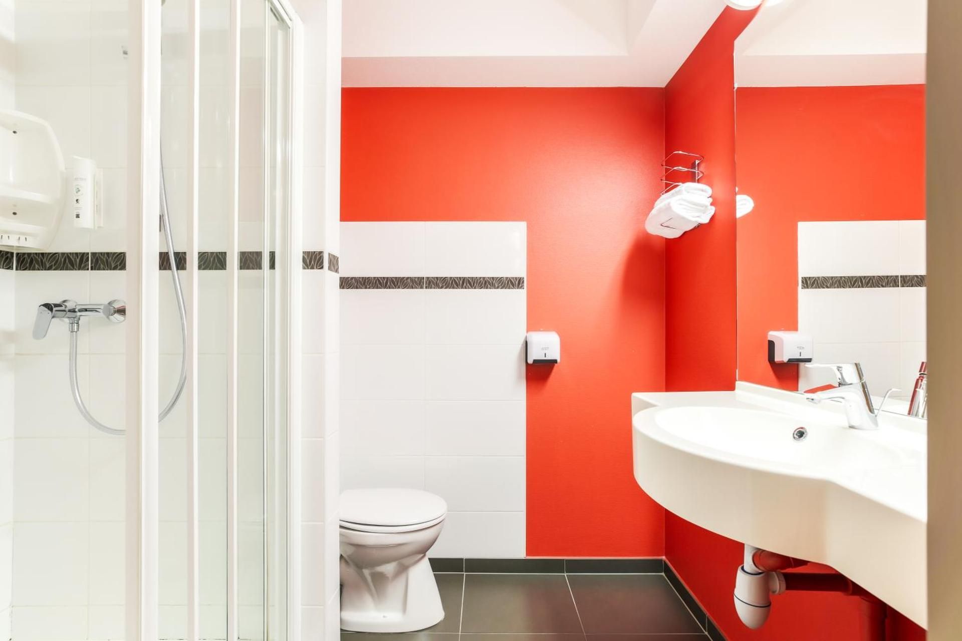 Ace Hôtel Roanne-Mably Triple Room 6