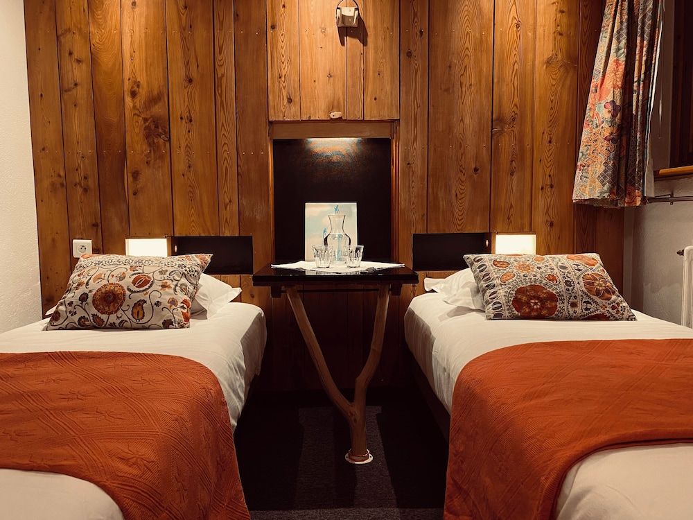 Classic Double or Twin Room, Mountain View