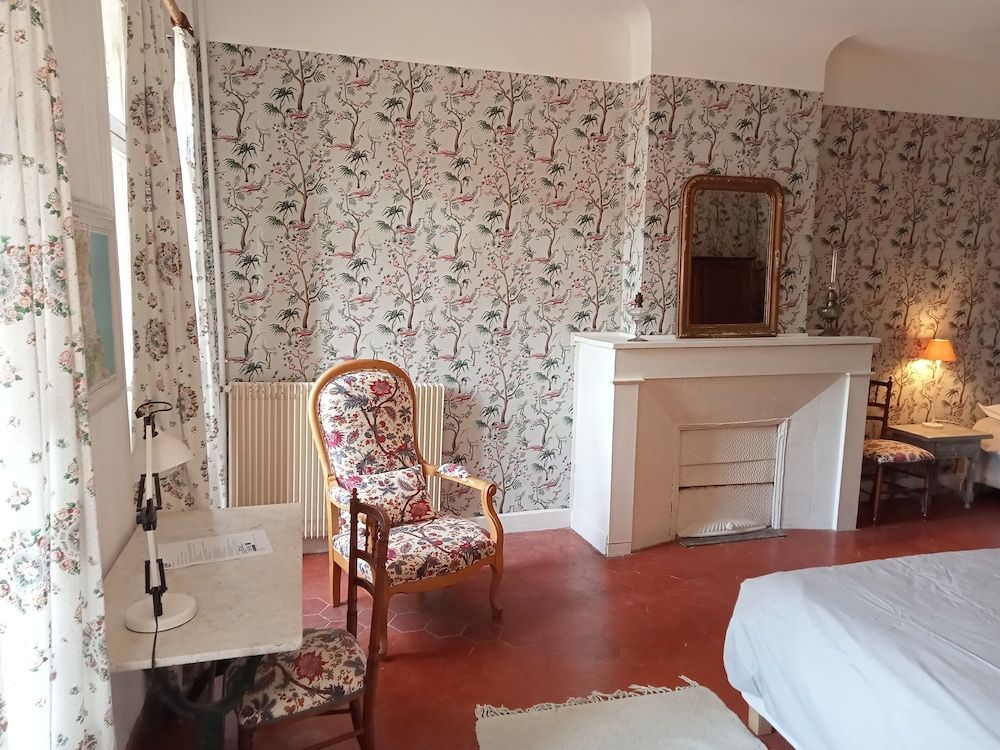 Mas Palegry Traditional Suite 13