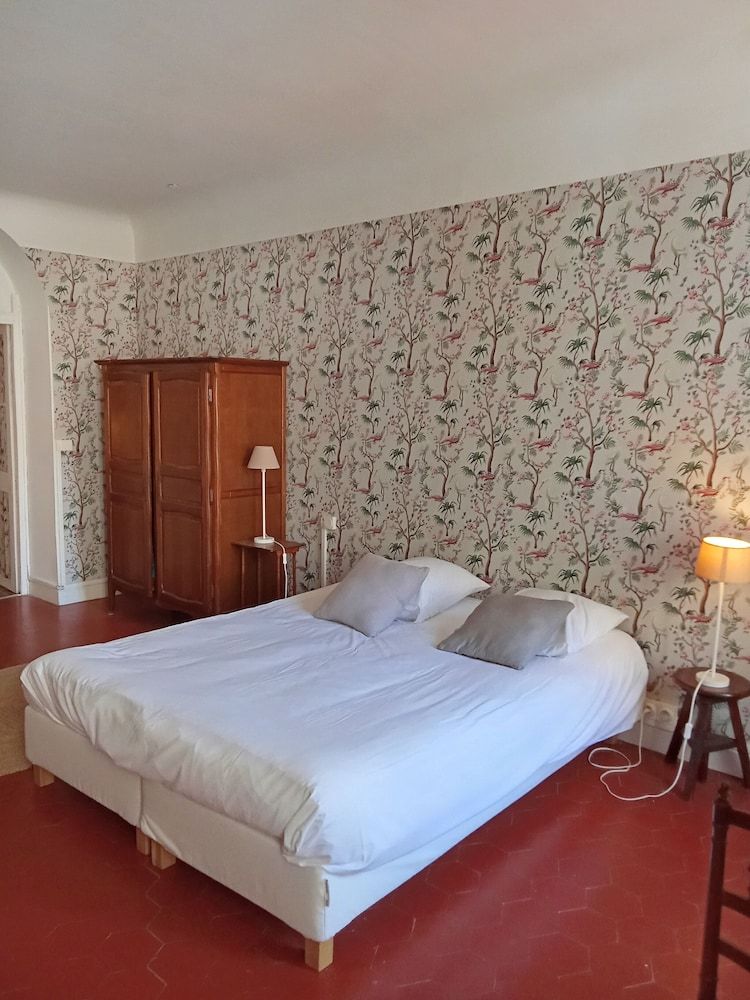 Mas Palegry Traditional Suite