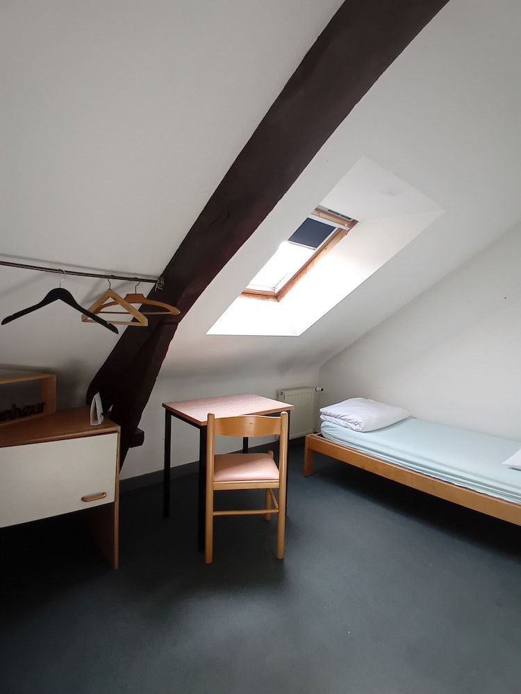 Single Room with Shared Bathroom