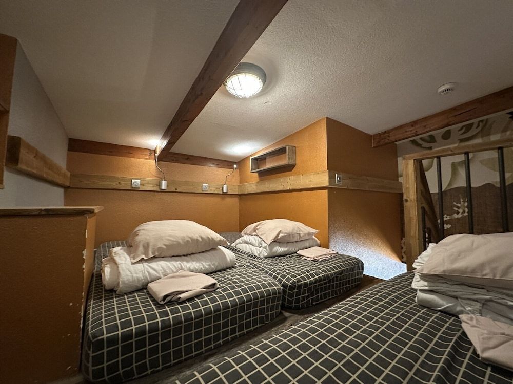 Triple room with Ensuite Bathroom