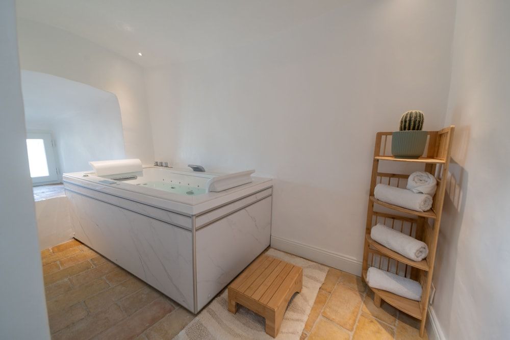 La Tour des Remparts Romantic Double or Twin Room, Ensuite, Valley View 2