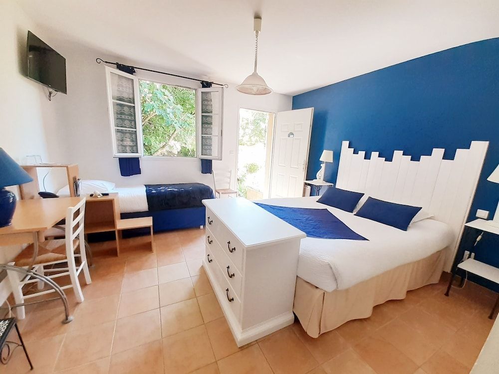 Comfort Triple Room