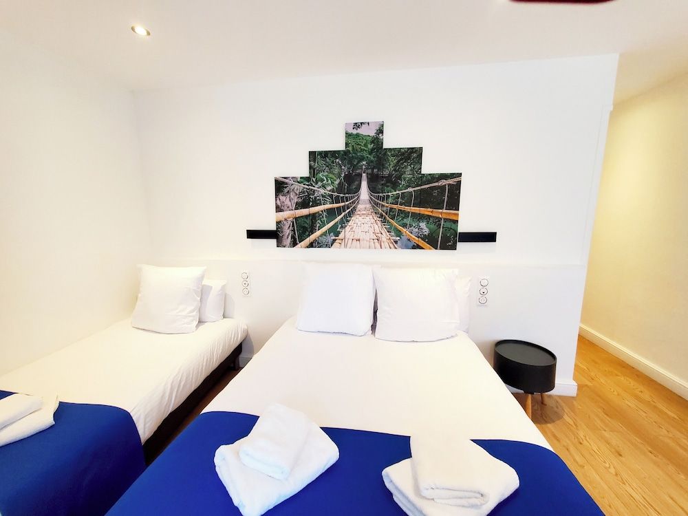 Logis Hôtel Belle Etoile Vichy Comfort Triple Room, Multiple Beds