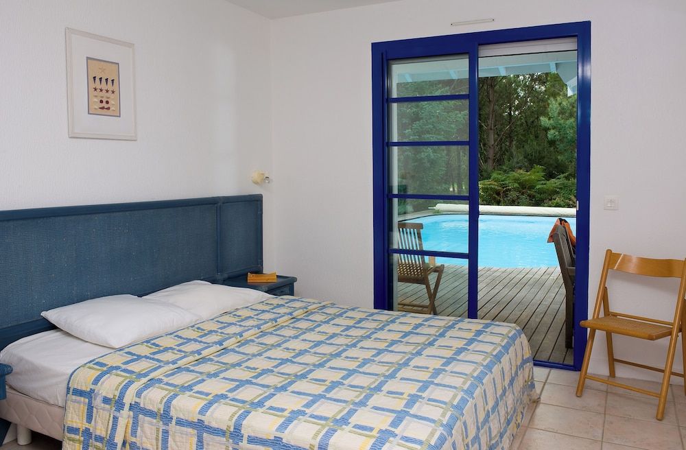 Villa (3 rooms, 8 people)