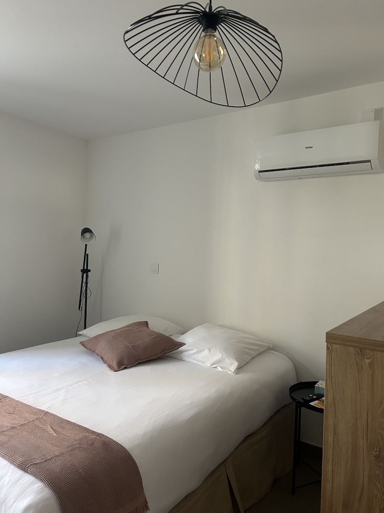 Sous les platanes Basic Studio (Studio 101) 4