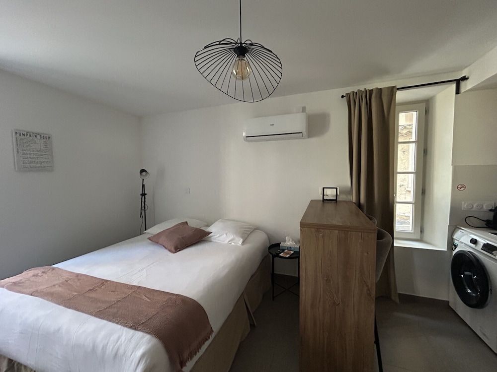 Sous les platanes Basic Studio (Studio 101) 2