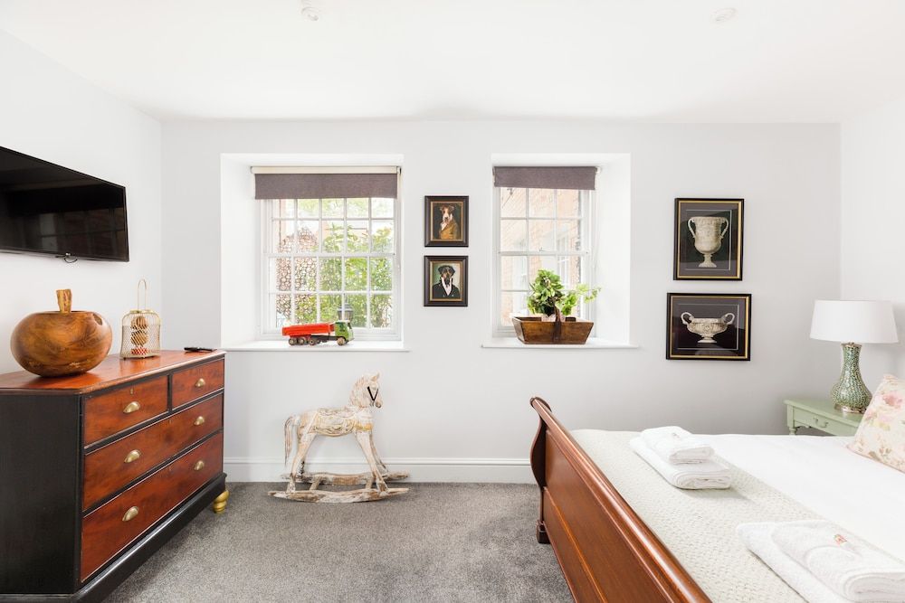 The Judges Lodgings Boutique Hotel Family Apartment, 3 Bedrooms, Courtyard View 6