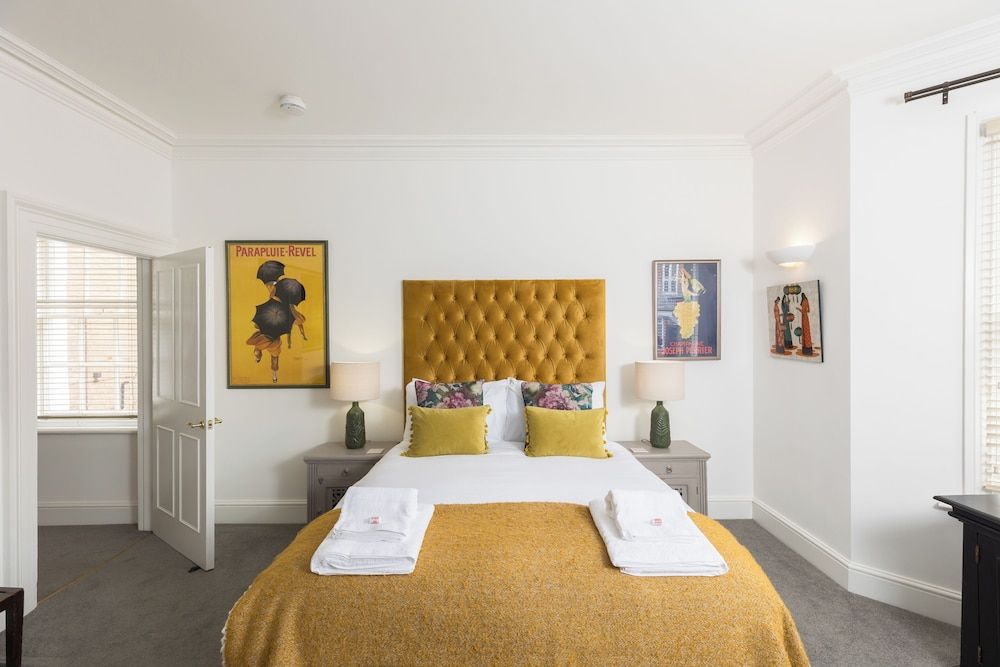 Honeymoon Apartment, 2 Bedrooms, Park View