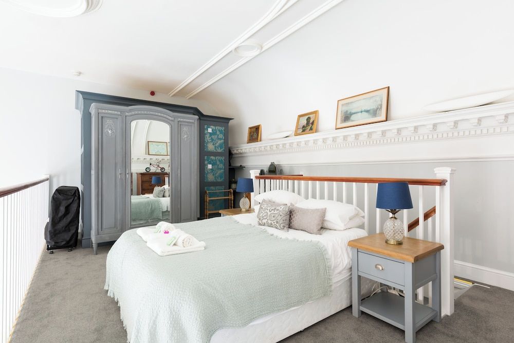 Grand Apartment, 2 Bedrooms, Courtyard View