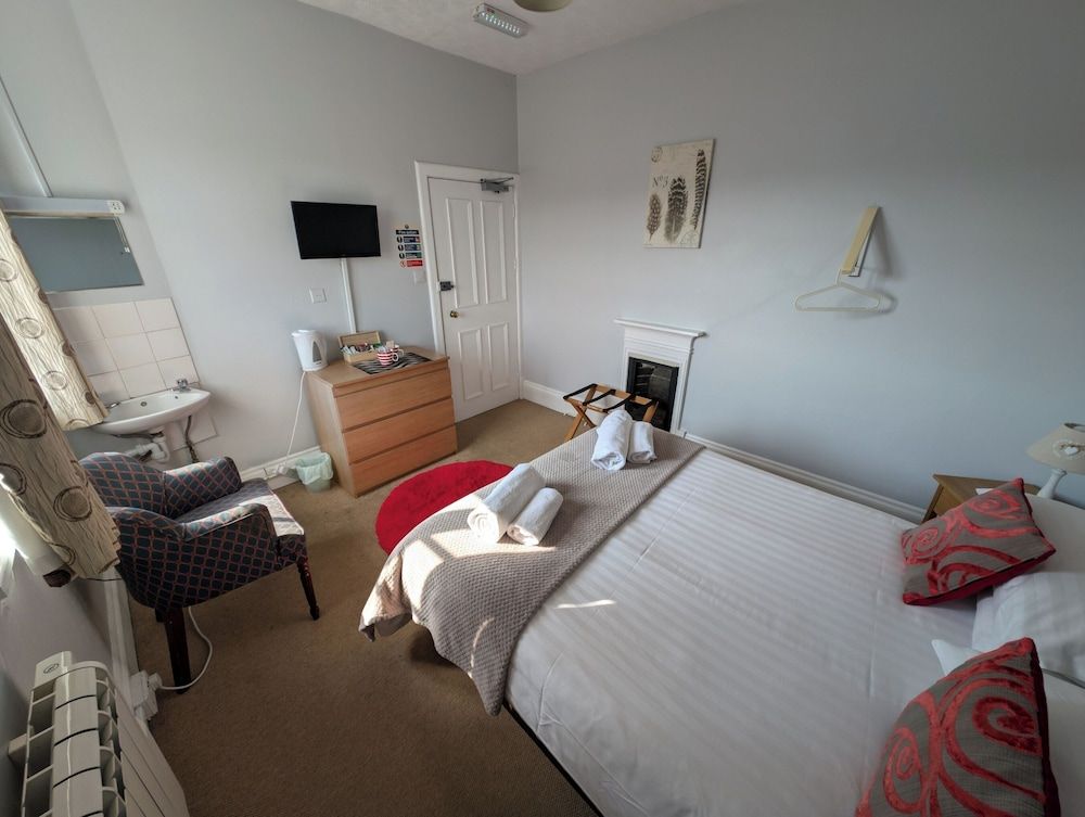 The Bear Basic Double Room 3