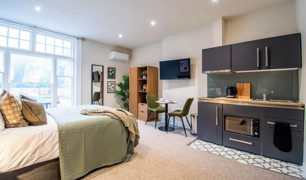 Thetford Hive Deluxe Studio Suite, City View 19