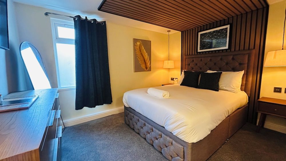 The Suffolk Hotel Standard Room 2