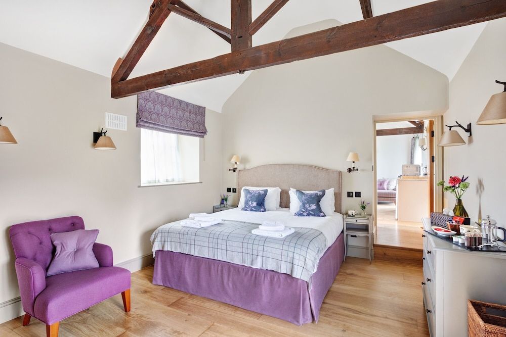 West Acre Lodge Deluxe House, Garden View 2