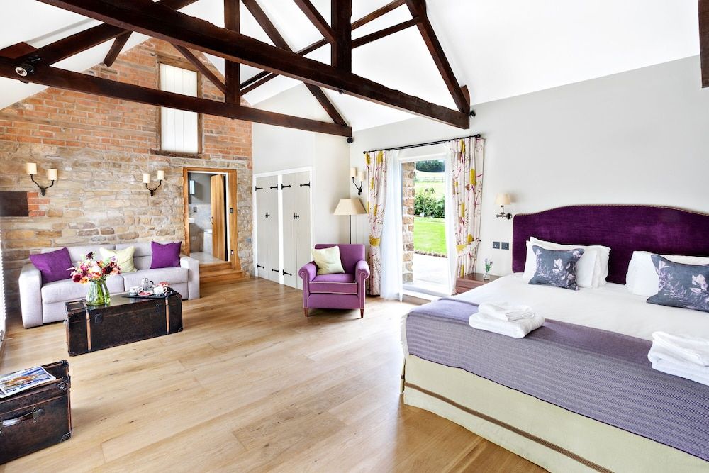 West Acre Lodge Deluxe House, Garden View 5