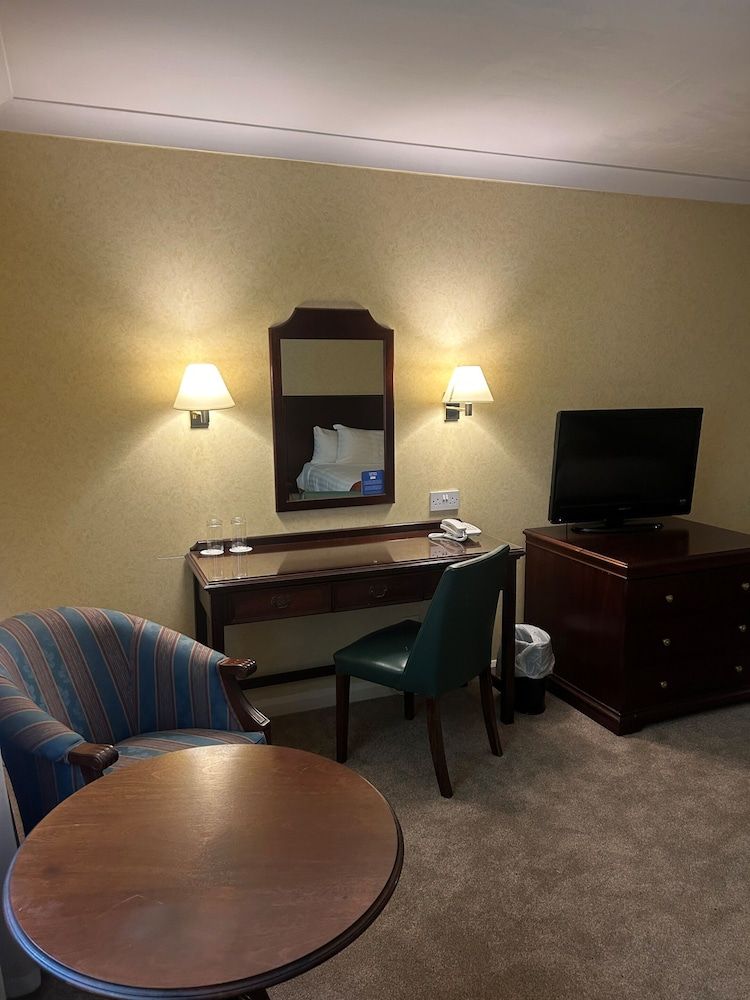 Urban Hotel Grantham Double Room 6