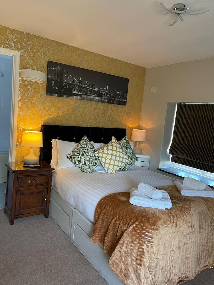 The Old Mill Inn Deluxe Single Room