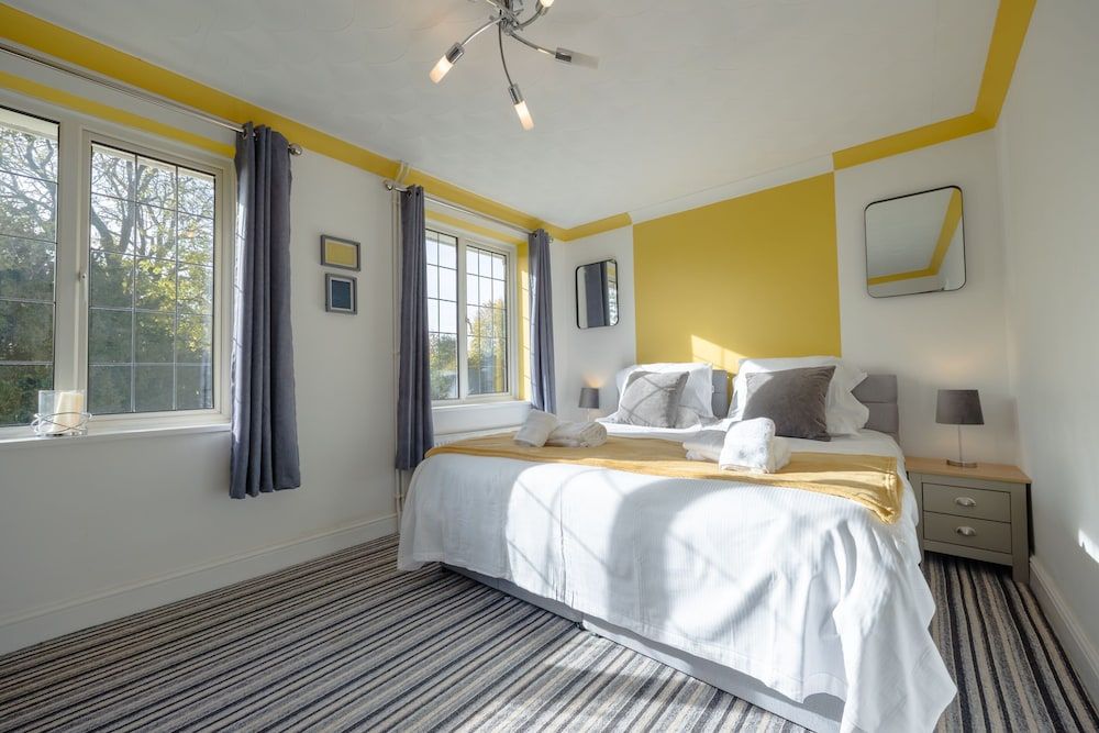 Willingham House Double Room 6