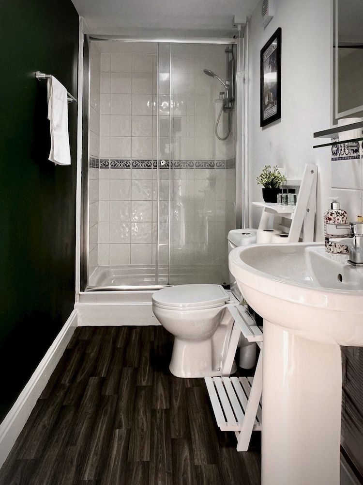 Willingham House Double Room 12