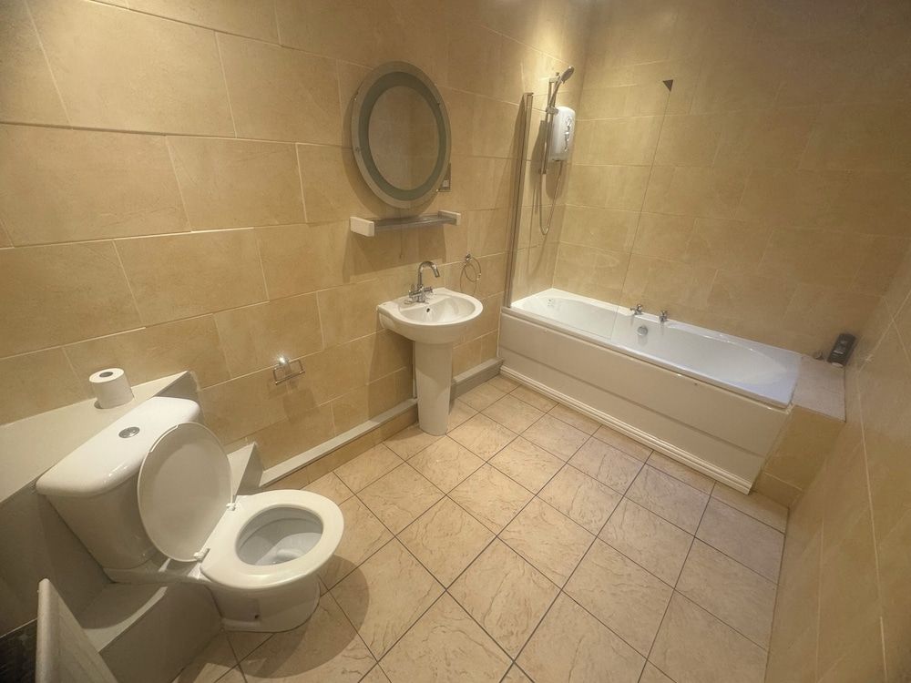 Wasters Arts Bar Hotel