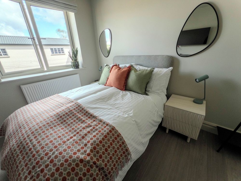 George Apartments Classic Double Room, Non Smoking 7