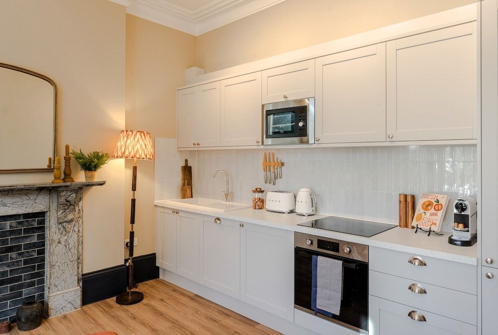 Your Apartment - Pembroke House Elite Apartment 6