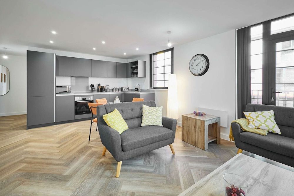 Host Stay Lockside House